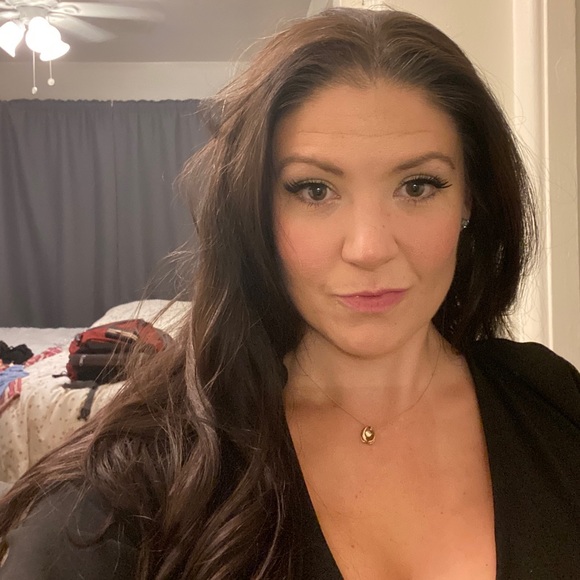 Meet your Posher, Catherine - Picture 1 of 5